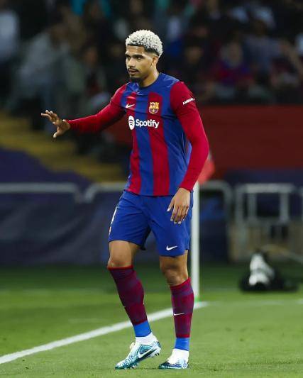  关键时刻国王杯传出新动向，拜仁慕尼黑强势反弹，管理层表态——球迷炸锅，纪律约束更严格