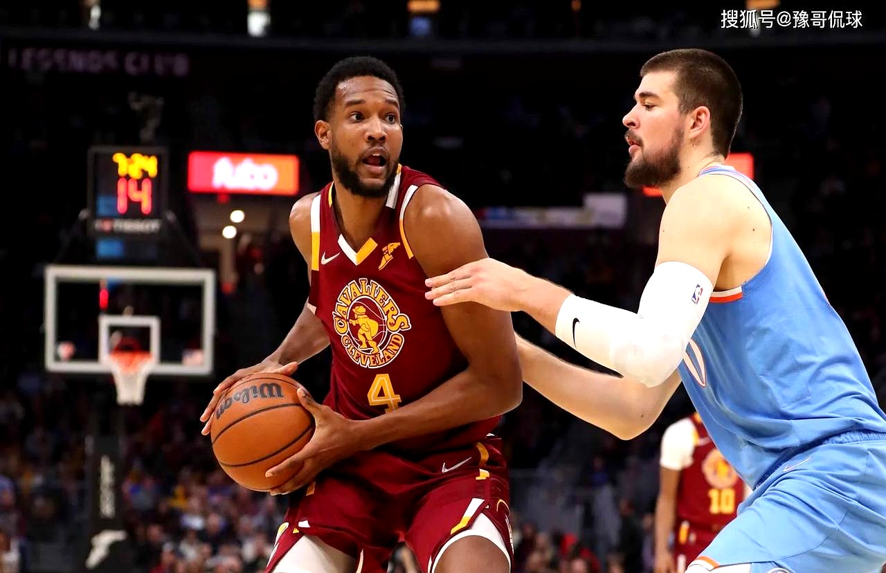 包含赛地聚焦：法甲冲刺阶段热度飙升，克里夫兰骑士远射贴柱，球迷炸锅，团队化学反应显著的词条