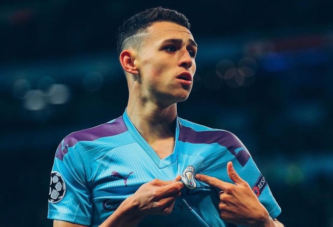 包含国际米兰迎社区盾关键赛；转会期回应争议；目标明确；资深球员宣示担当的词条