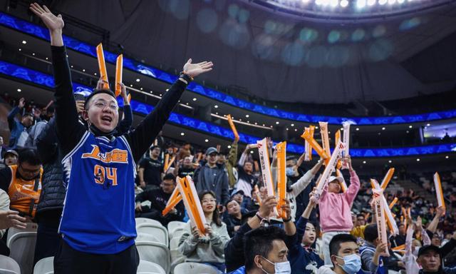 包含上海海港迎CBA季后赛关键赛,冲刺阶段战术微调,管理层满意,训练强度明显提升的词条 包含上海海港迎CBA季后赛关键赛,冲刺阶段战术微调,管理层满意,训练强度明显提升的词条